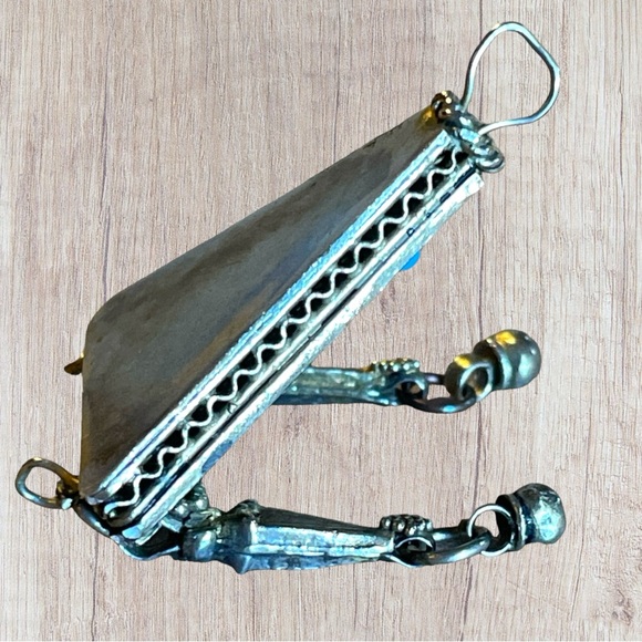 VTG Silver Pendant Middle Eastern Afghan Bedouin Tribal Triangle and Gemstones - Picture 5 of 16